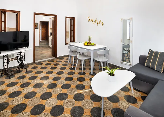 Canaves - Nefeli 펜션 *